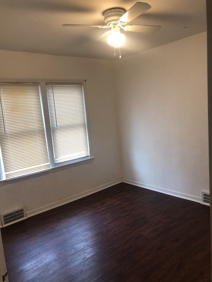 13589 Cedar Rd - Photo 3 of 9