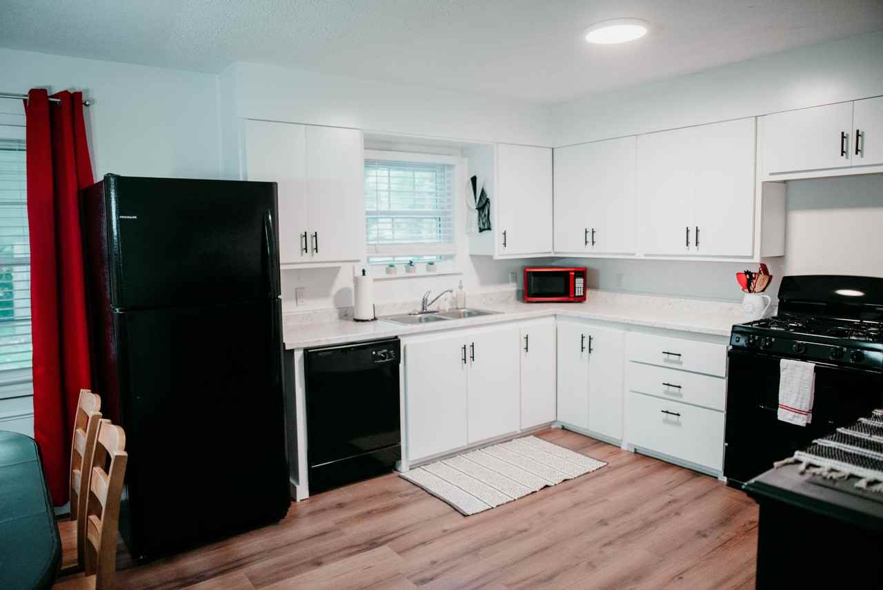 501 Hayes St #NA - Photo 2 of 32