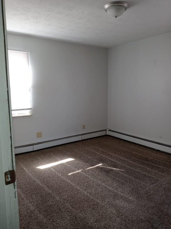 208 Perry St #10 - Photo 2 of 10