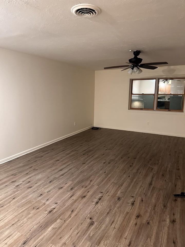 226 226 Main StreetUnit A #A - Photo 3 of 4