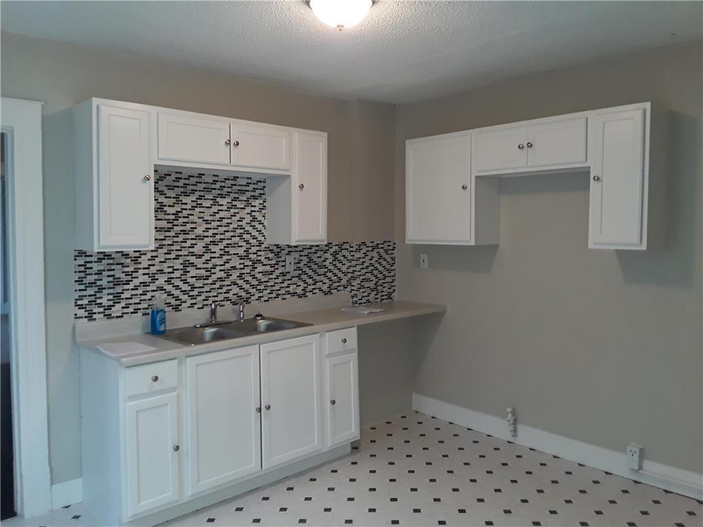 303 White Ave #2 - Photo 2 of 10