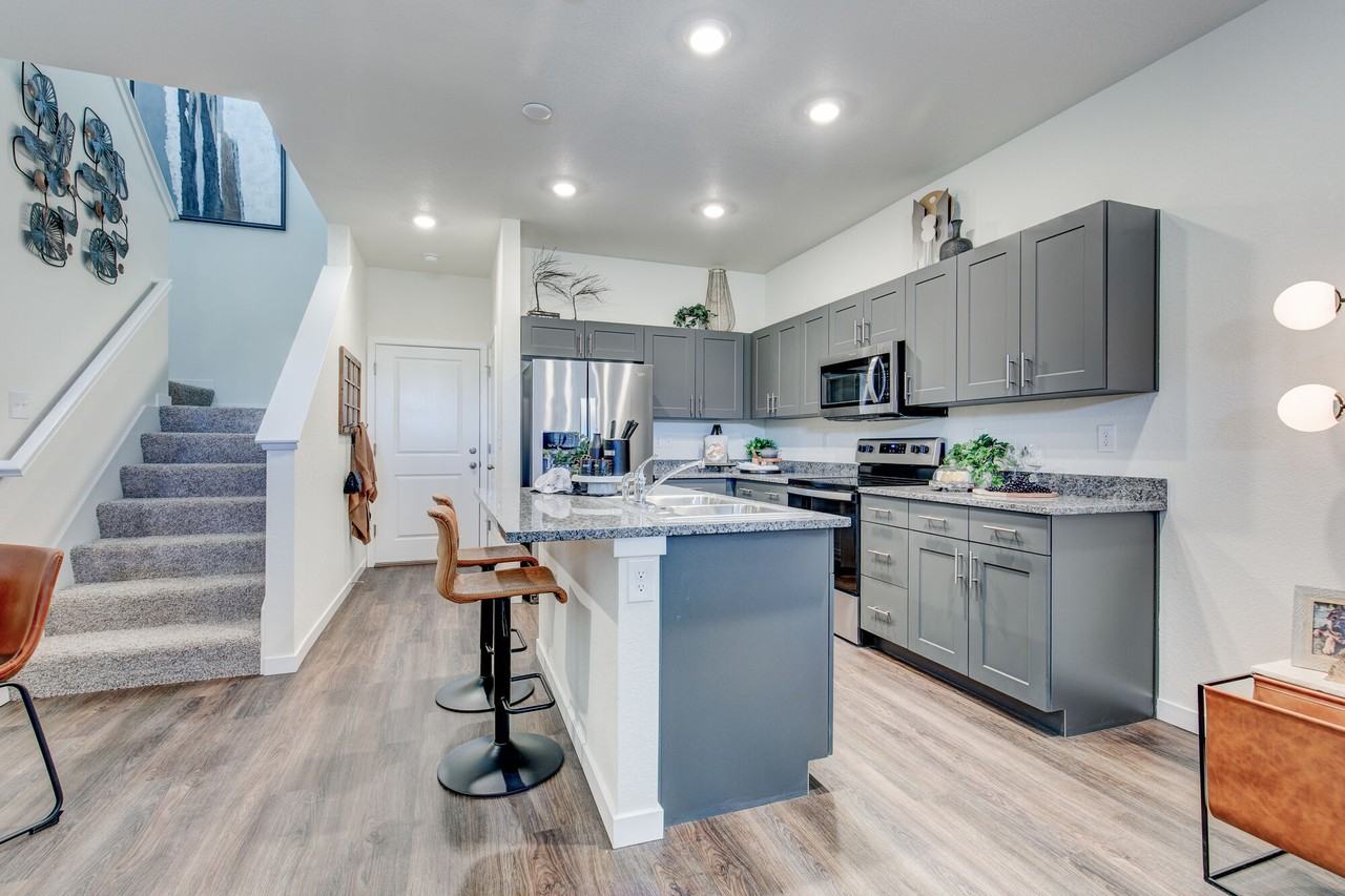 1441 Elkhart St - Photo 2 of 50