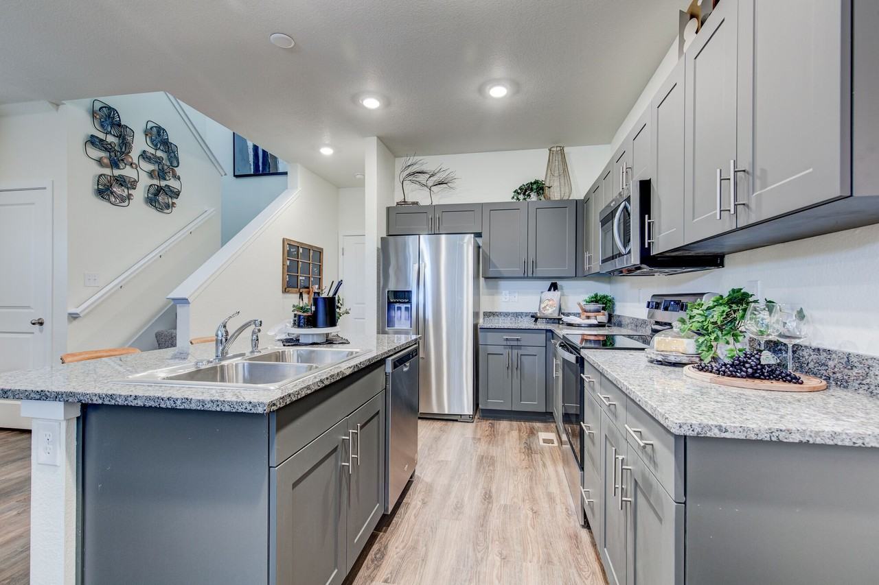 1415 Altura Blvd - Photo 2 of 50