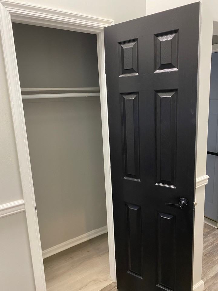 833 N Fulton Avenue - Photo 5 of 7