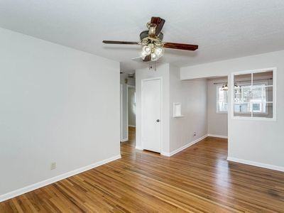 2922 W 2nd St N - Photo 4 of 12