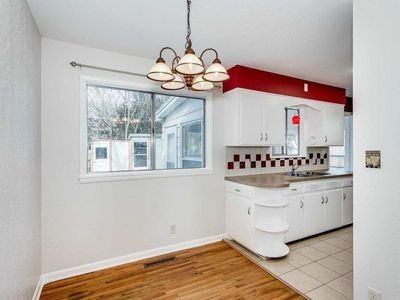 2922 W 2nd St N - Photo 6 of 12