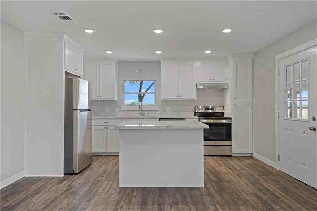 198 County Road 483 - Photo 6 of 19