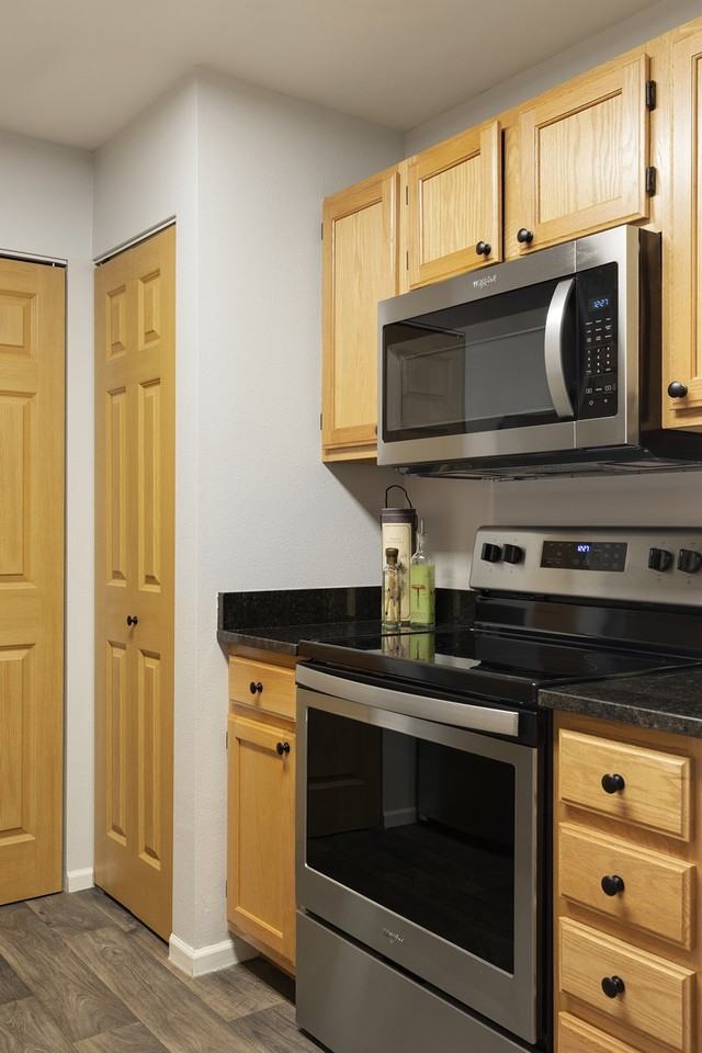 92nd & Hwy 94 #4155 - Photo 4 of 11