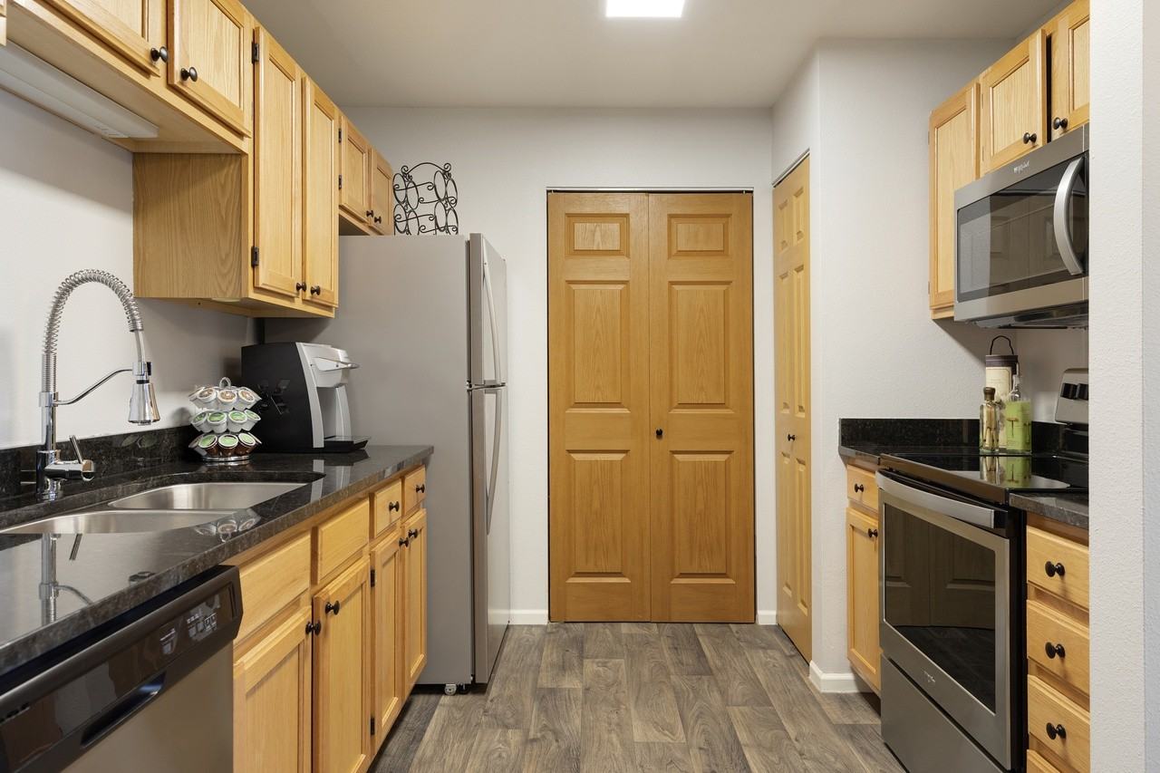 92nd & Maple Grove Pkwy #4-339 - Photo 2 of 9