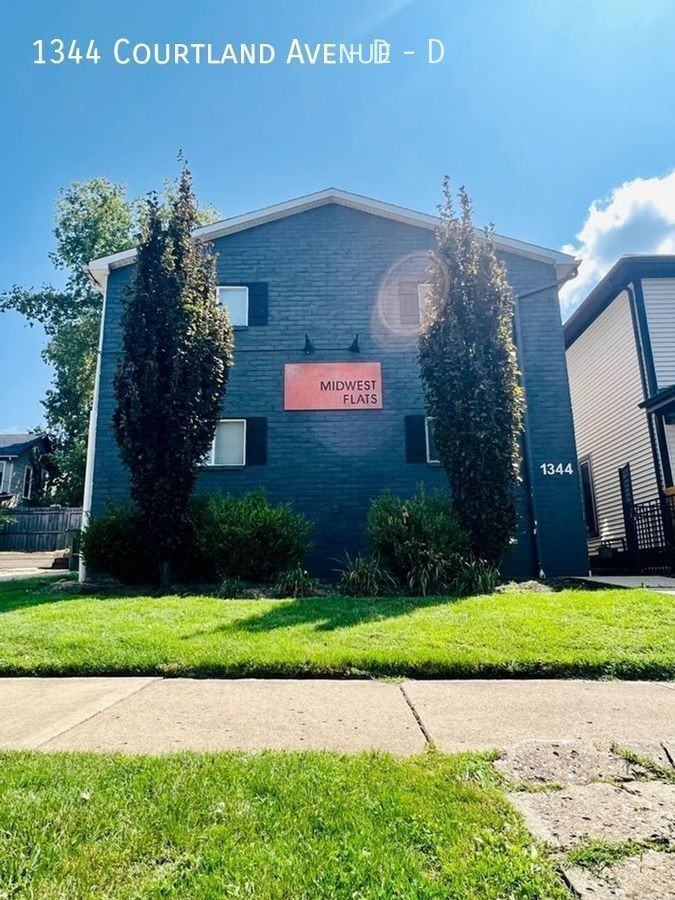 1344 Courtland Ave #D