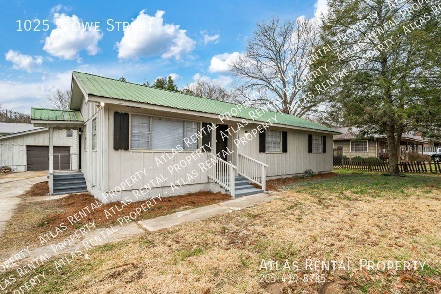 1025 Stowe St - Photo 3 of 23