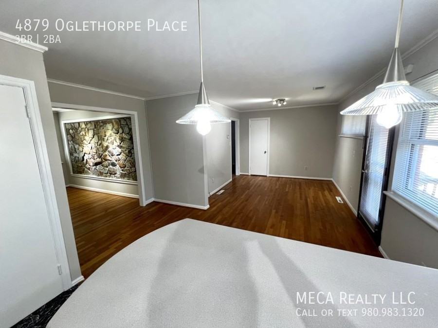 4879 Oglethorpe Pl - Photo 3 of 15