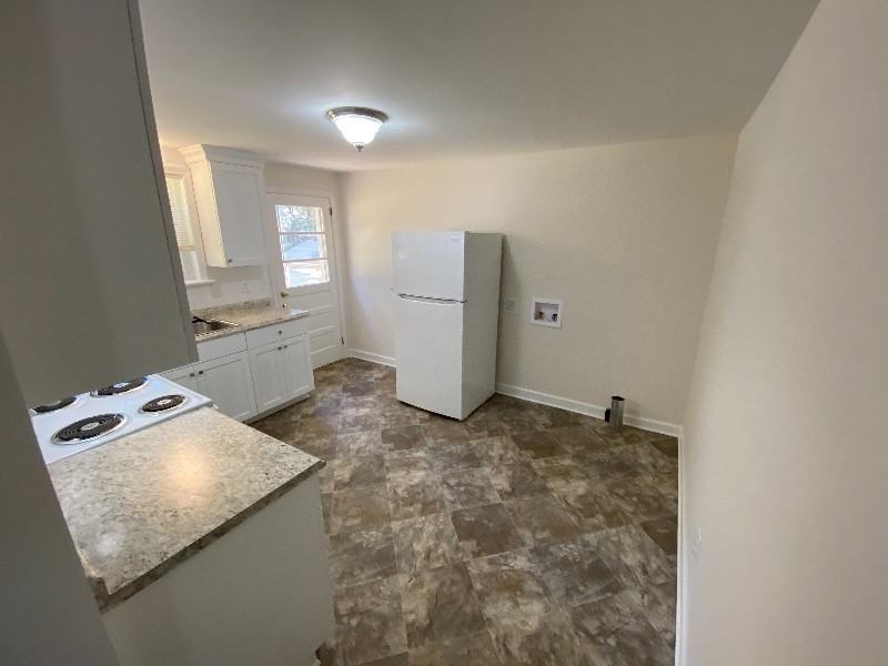 1115 Nw Blvd - Photo 3 of 8