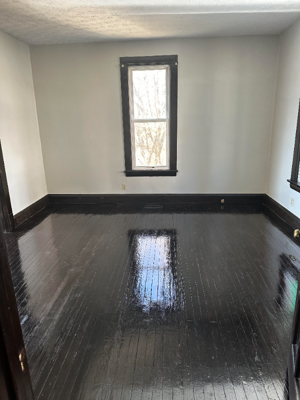 838 N 6th St - Photo 2 of 4