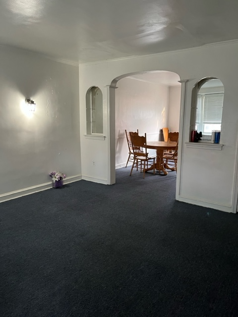 1524 Magee Ave - Photo 3 of 4