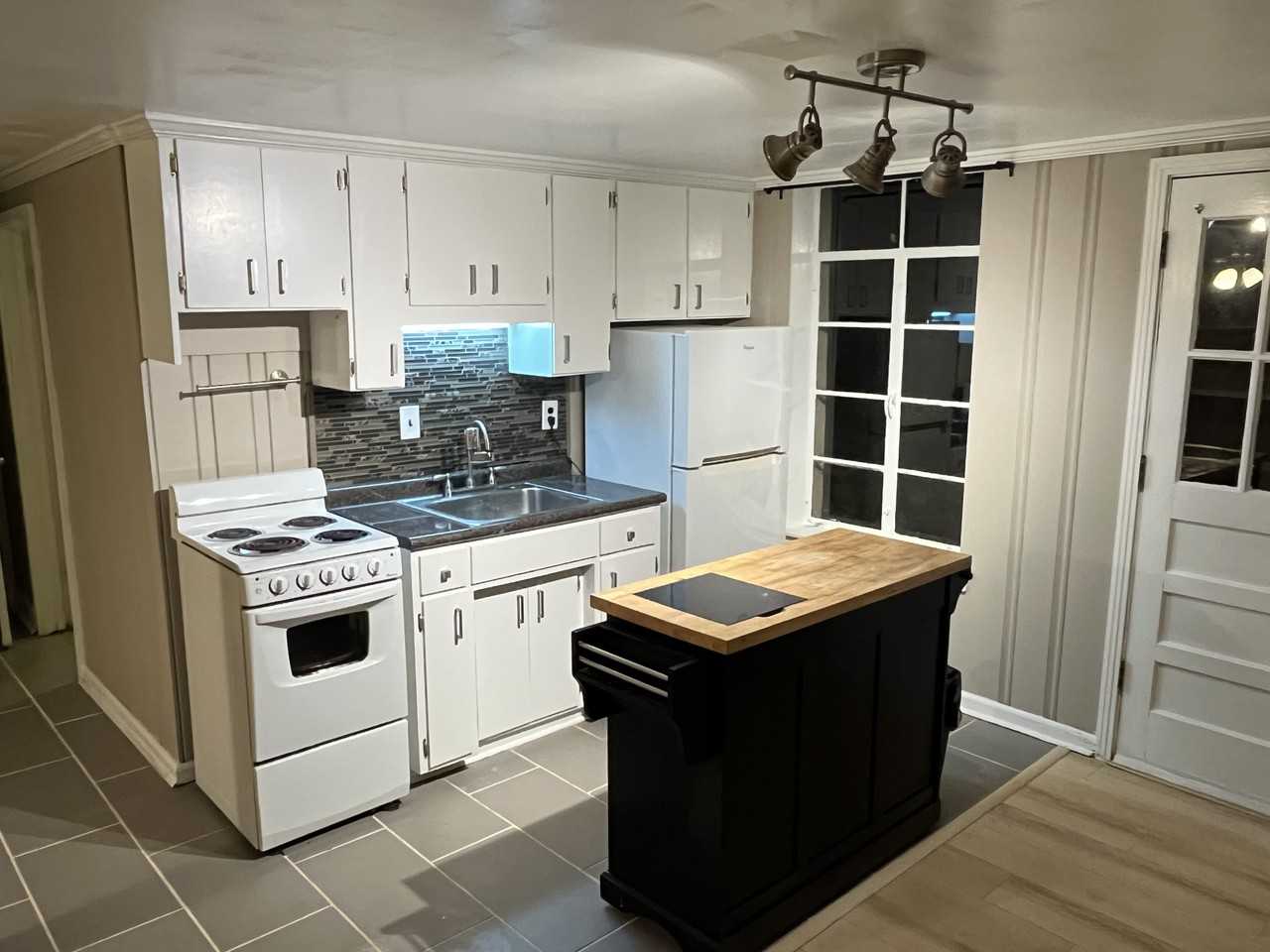 2501 Barclay Dr #BS - Photo 3 of 9