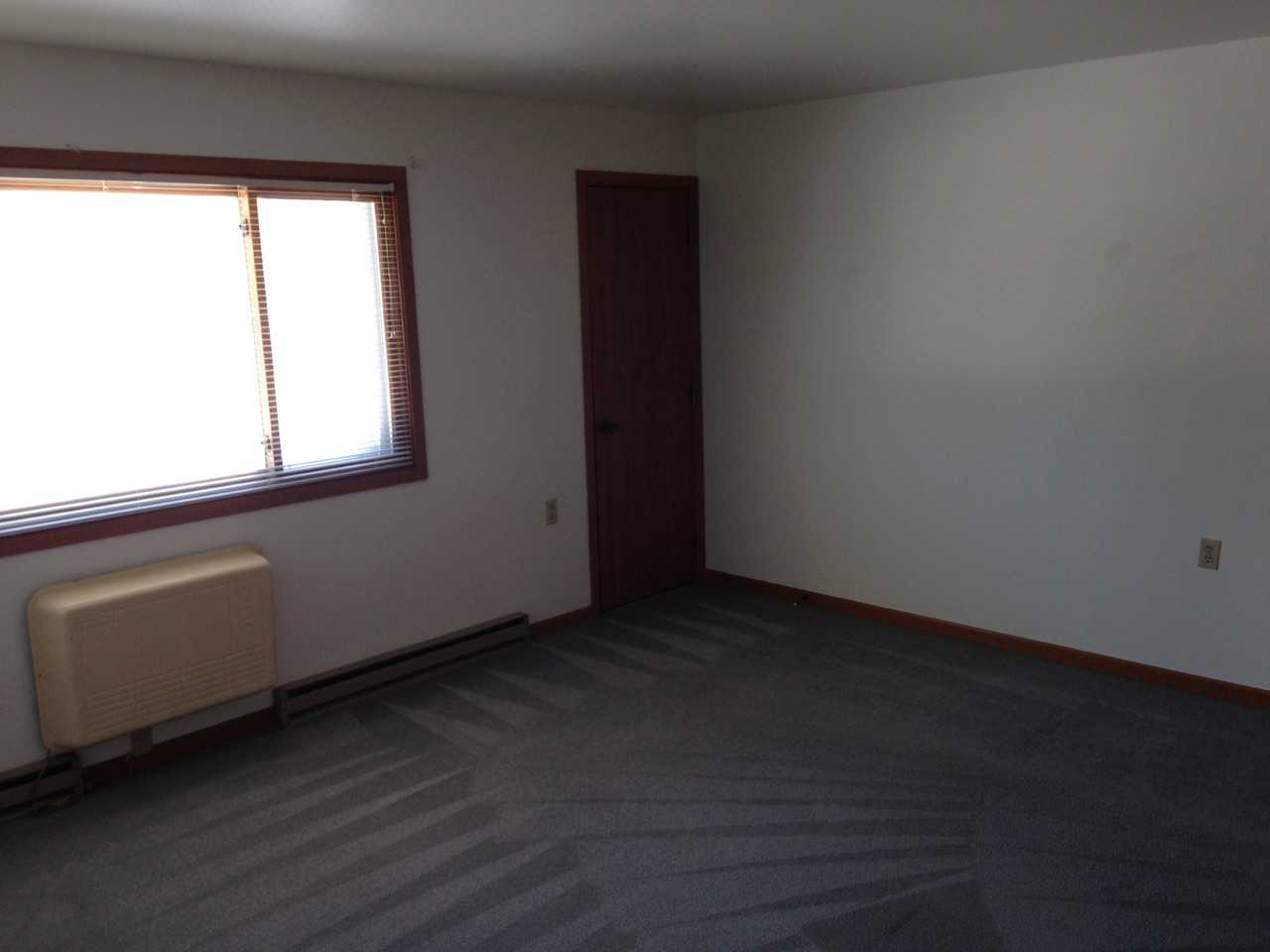 180 N Freeman Dr #5