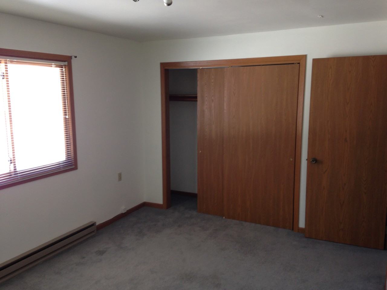 180 N Freeman Dr #5 - Photo 3 of 12