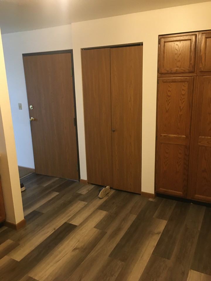 180 N Freeman Dr #5 - Photo 5 of 12