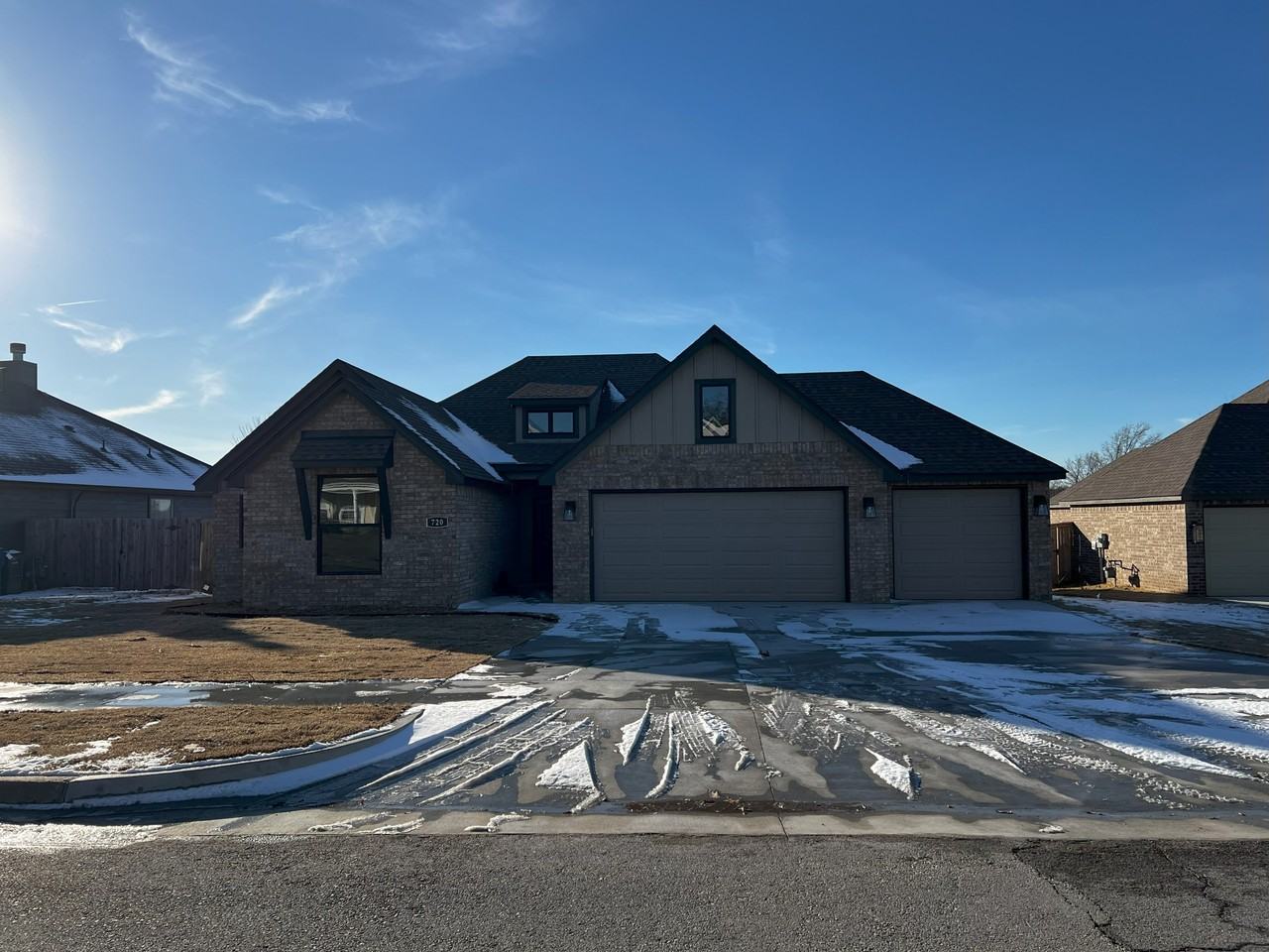 720 Country Club Dr #NA - Photo 2 of 31