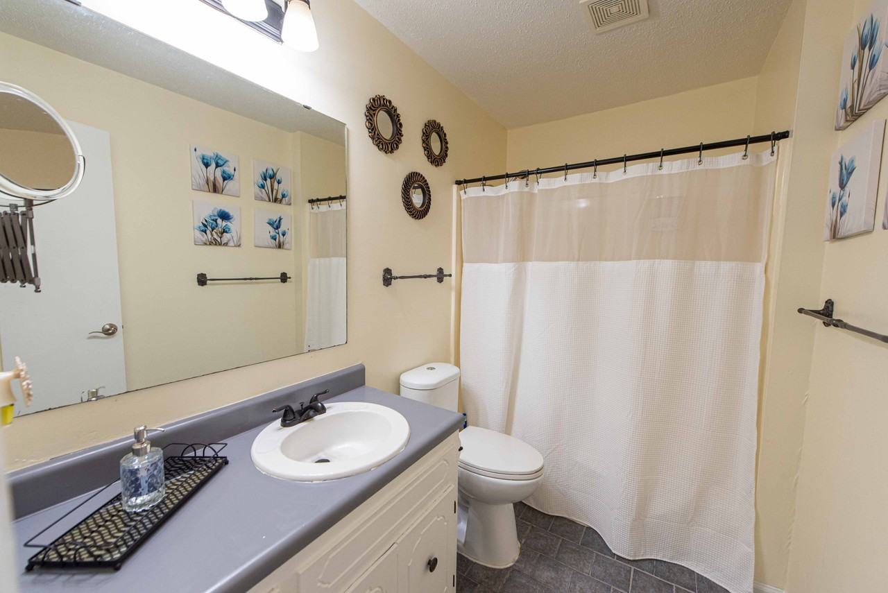 9108 Peach Tree Lane #NA - Photo 7 of 25