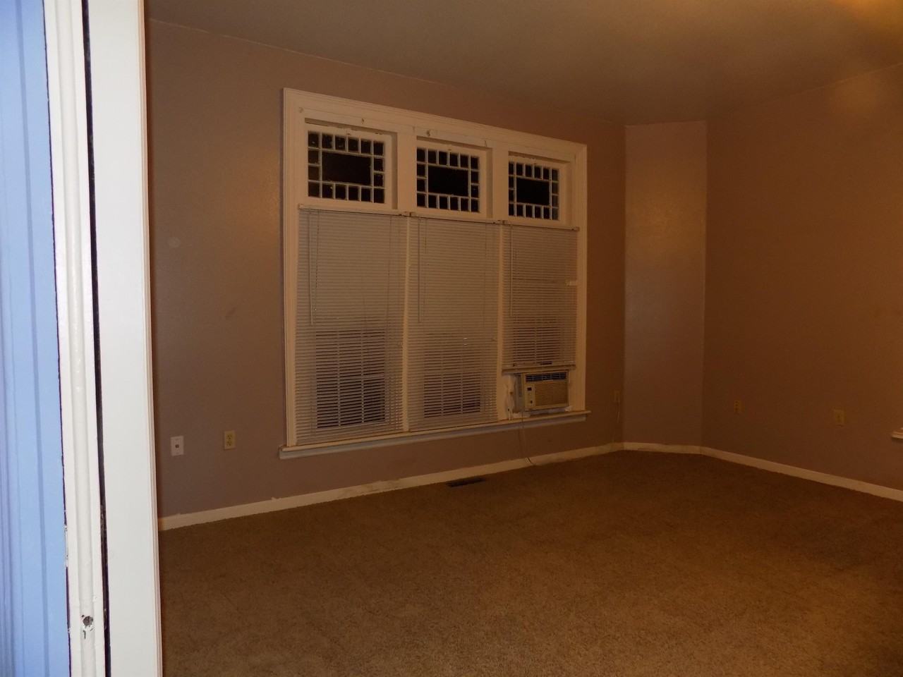 310 W. Louis Glick- 5 #5 - Photo 6 of 11