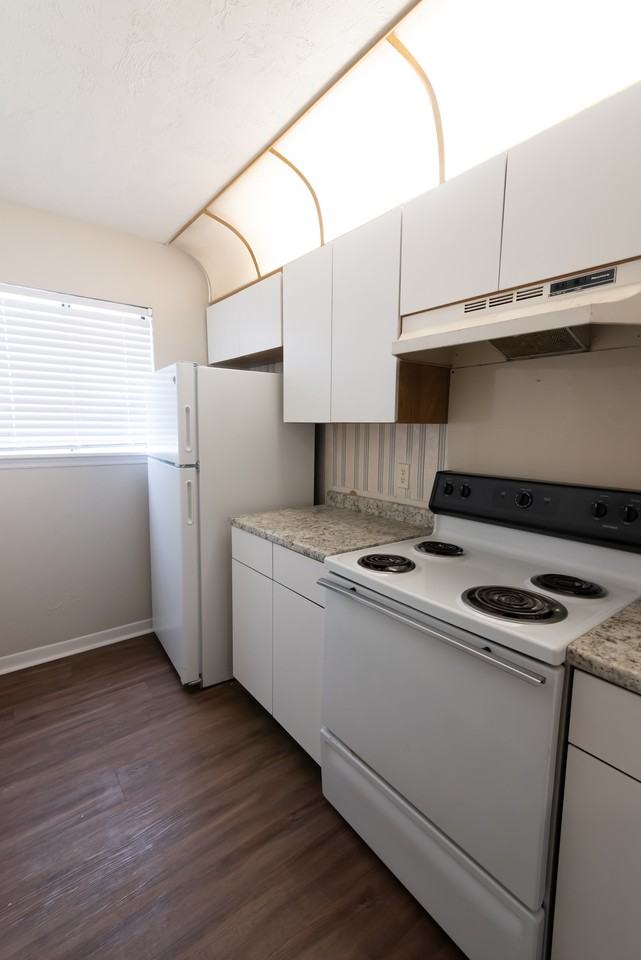 2385 Canopy Villa Ct Apt B #2385B - Photo 2 of 17