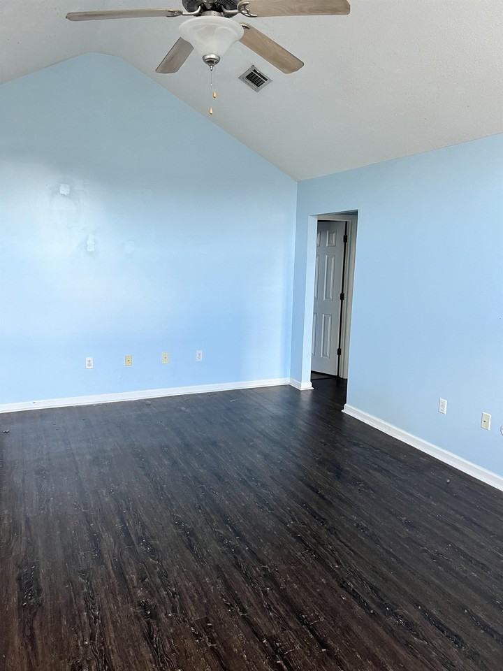 206 Antler Trl #1 - Photo 2 of 11