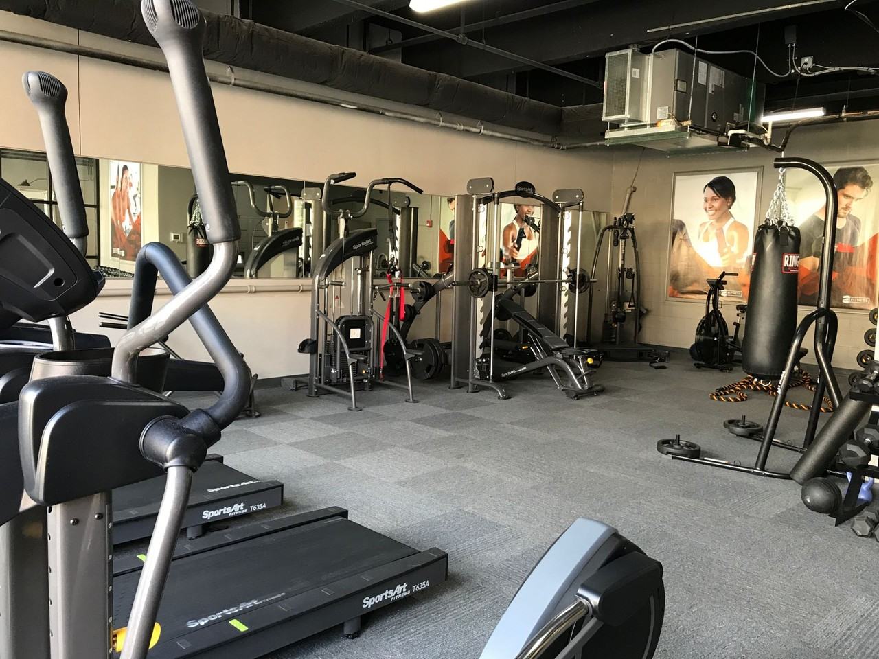 824 N Calvert St - Photo 4 of 12