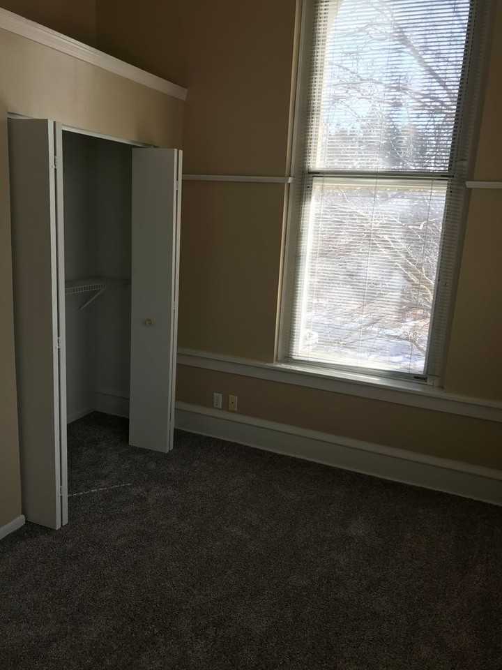 Saunders School Apartments 415 N 41st Ave, Omaha, NE 68131 Zumper