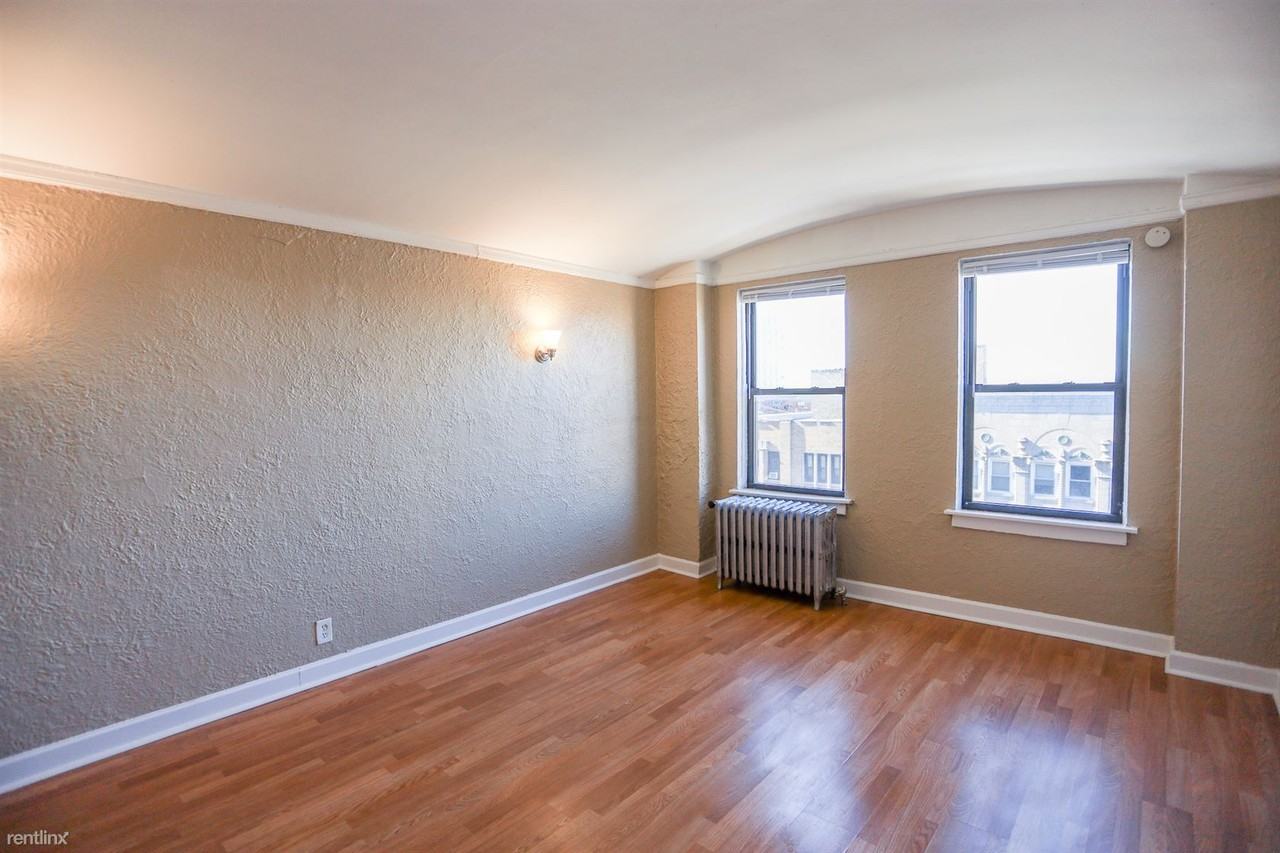 6250 N Kenmore Ave - Photo 3 of 9