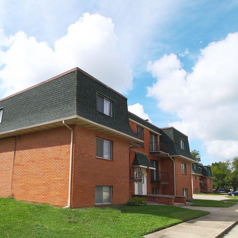 072Michigan East Apartments 306 E Michigan Ave, Urbana, IL 61801 Zumper