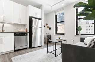 328 S Wells St #0811 - Photo 1 of 1