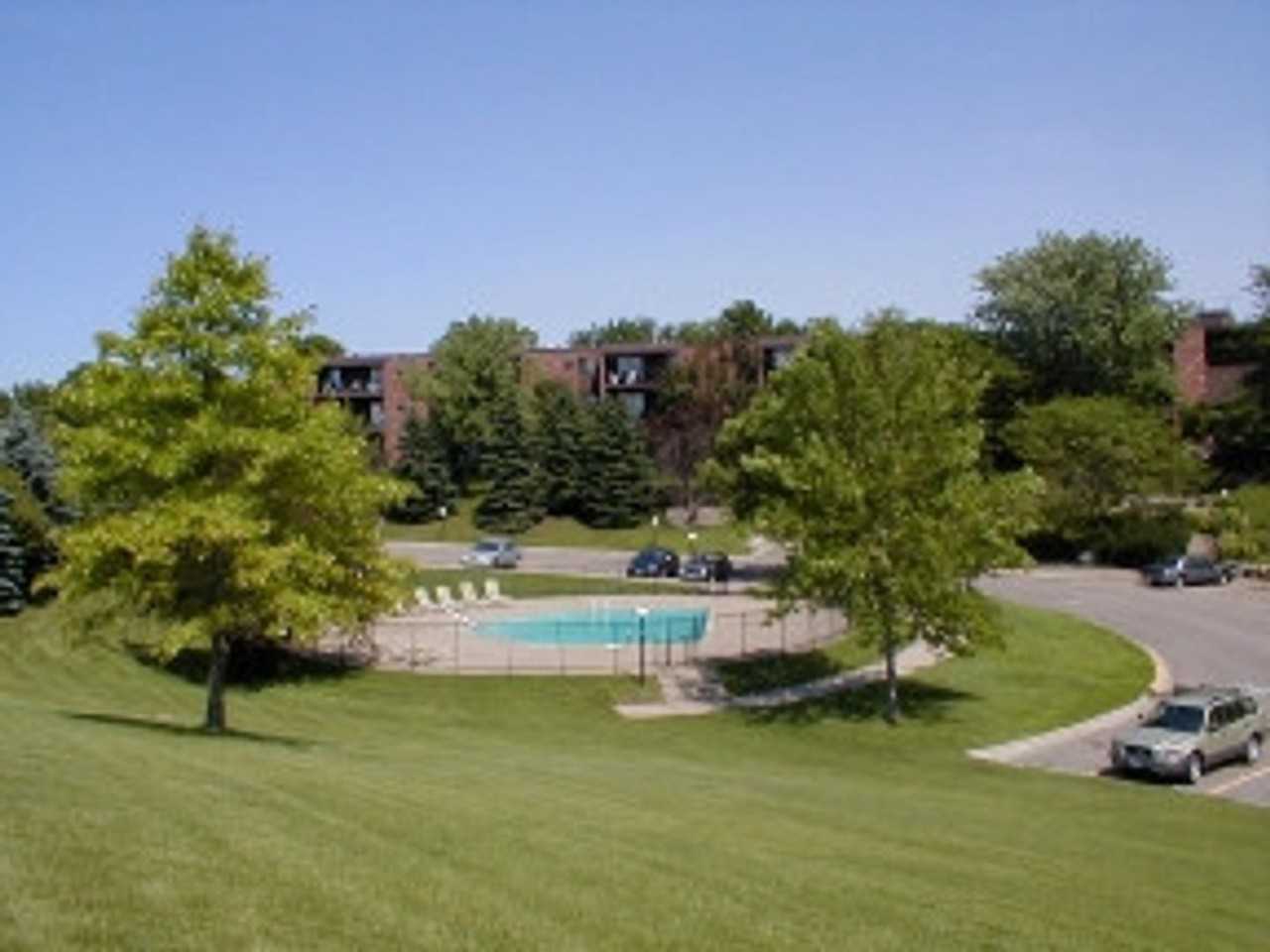 Whispering Oaks - Photo 4 of 12