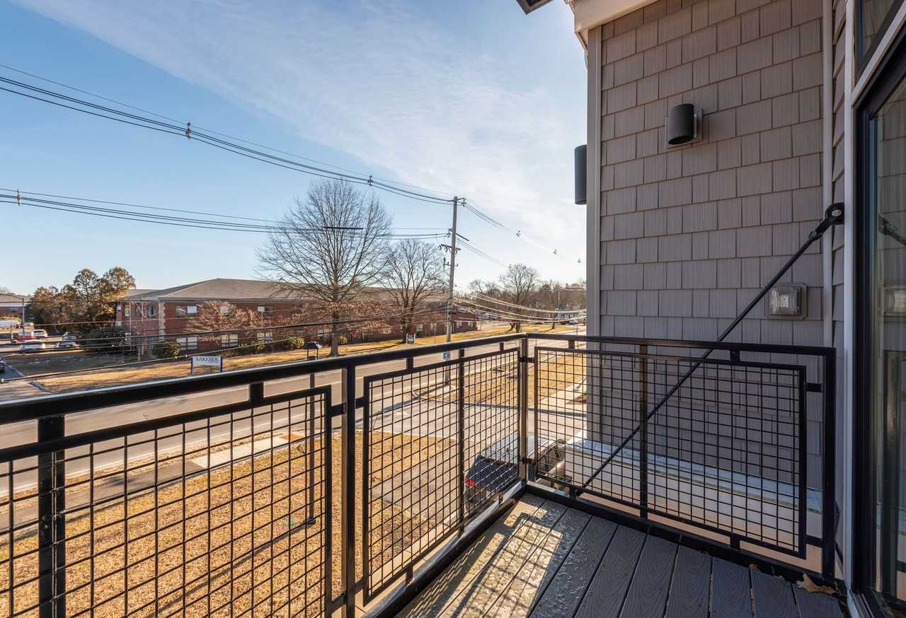 598 North Ave - Photo 6 of 14