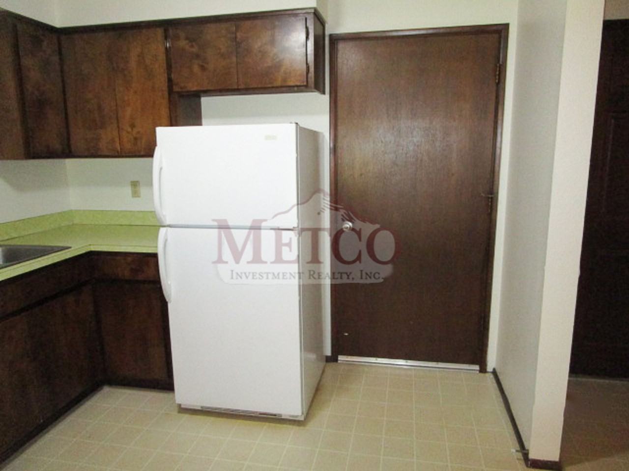 Extremely nice Springfield, 2 bedroom, 1 1/2 bath townhouse style duplex - Photo 7 of 16