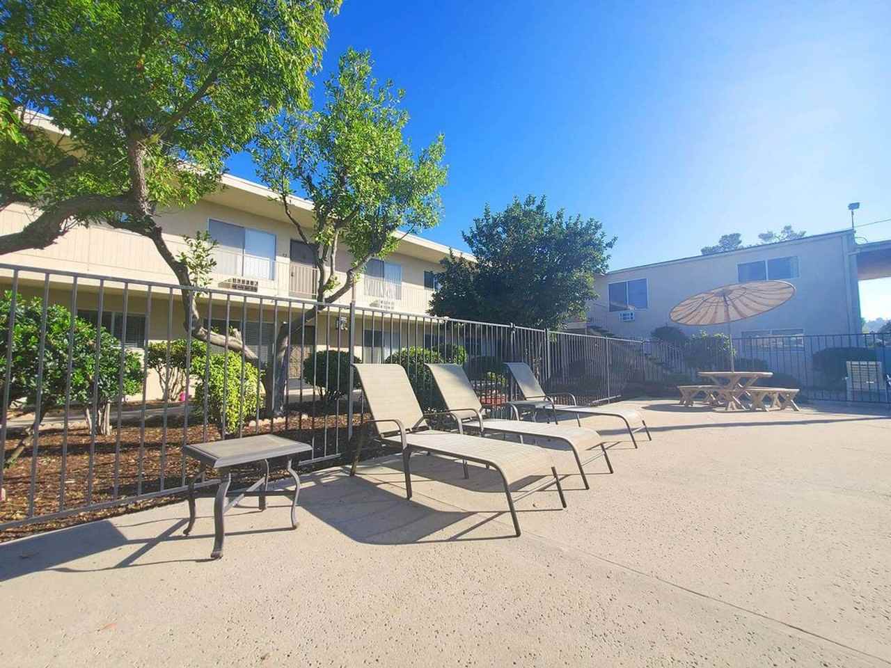 Golden Fountain - Photo 7 of 23