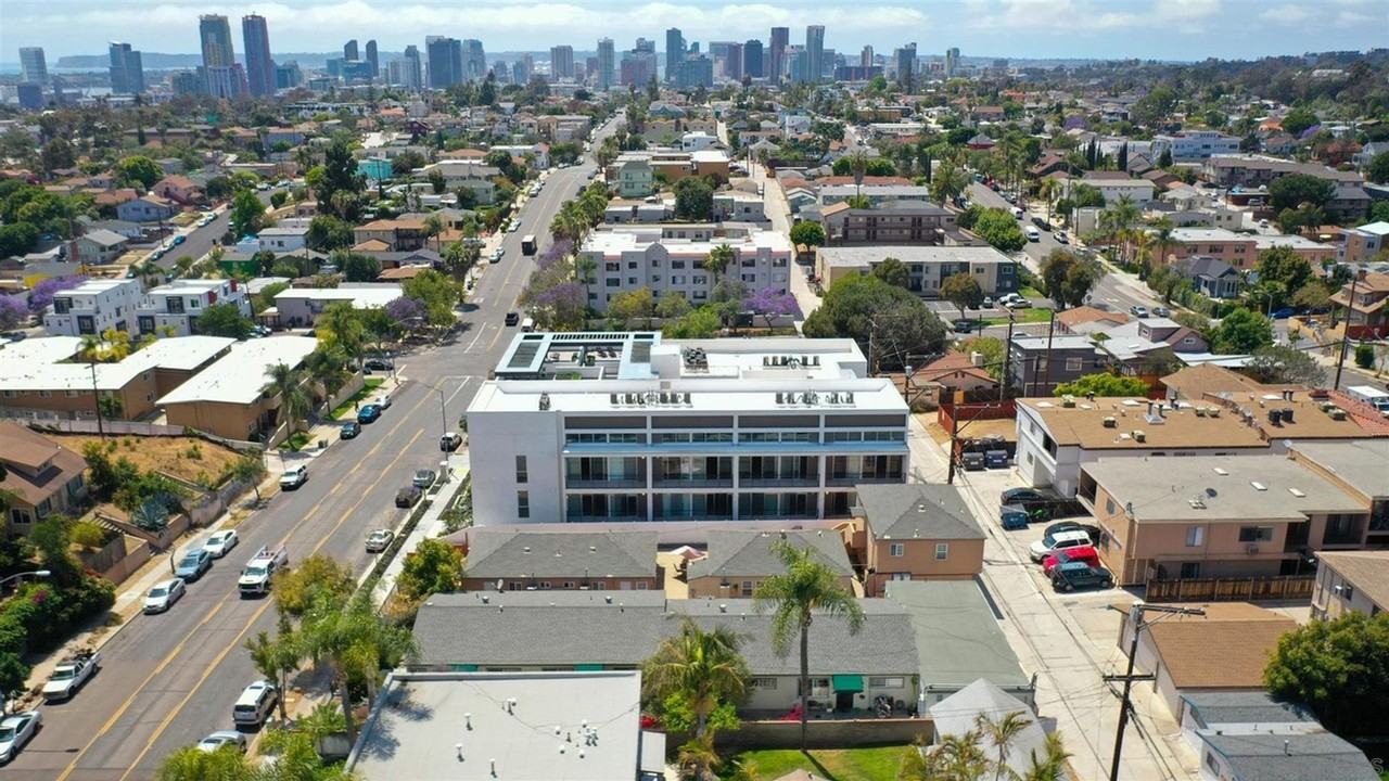 Broadway Lofts - Photo 3 of 10