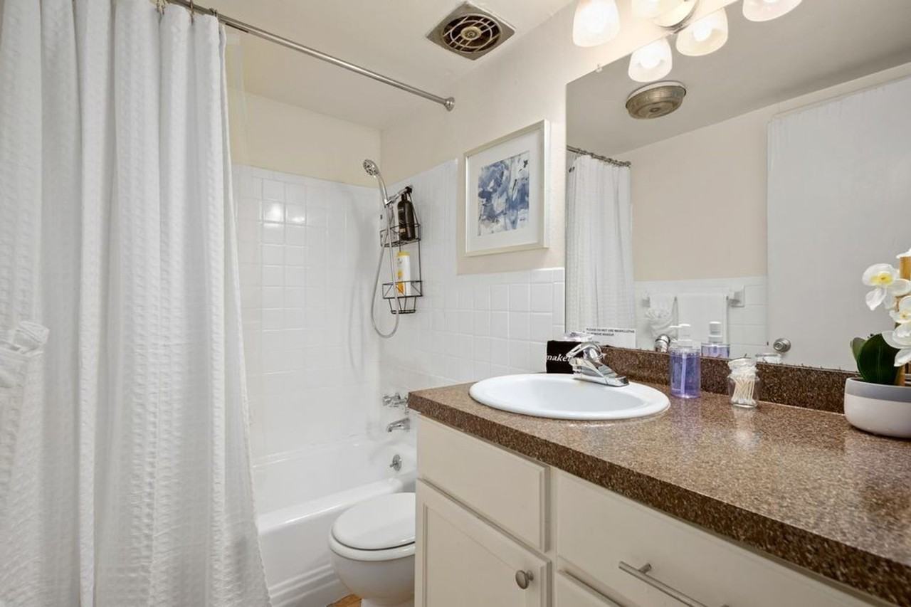 302 E 30th - Photo 6 of 19