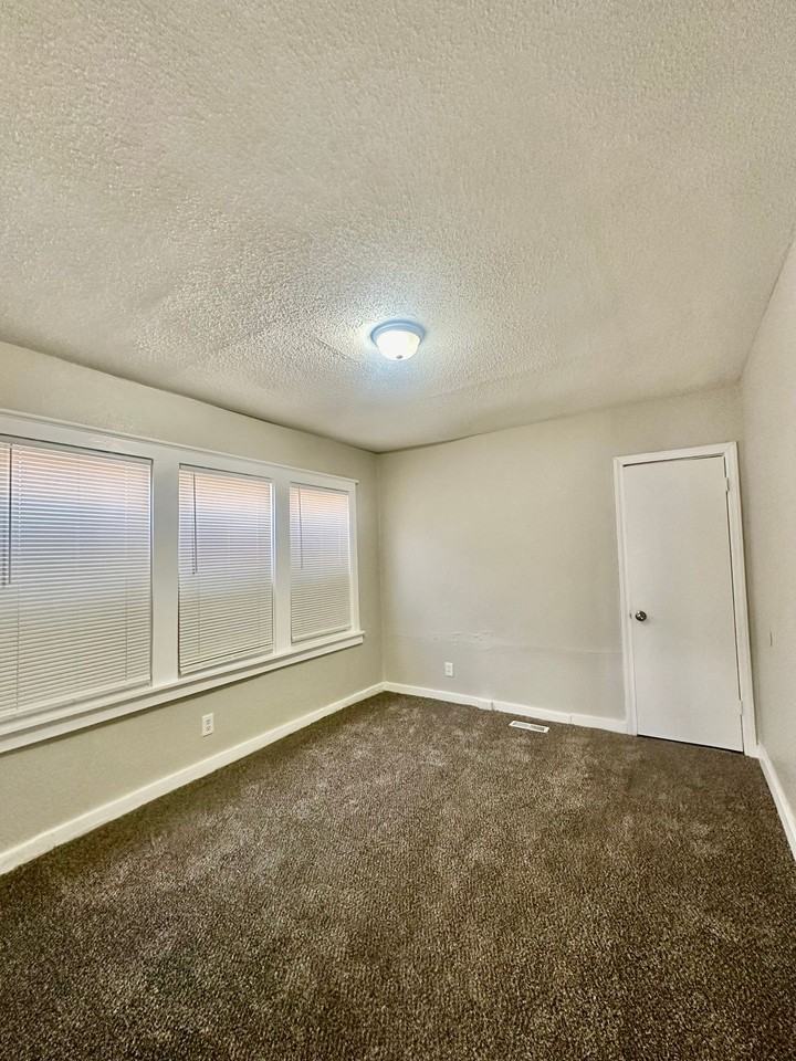 2617 Benton Blvd - Photo 6 of 20