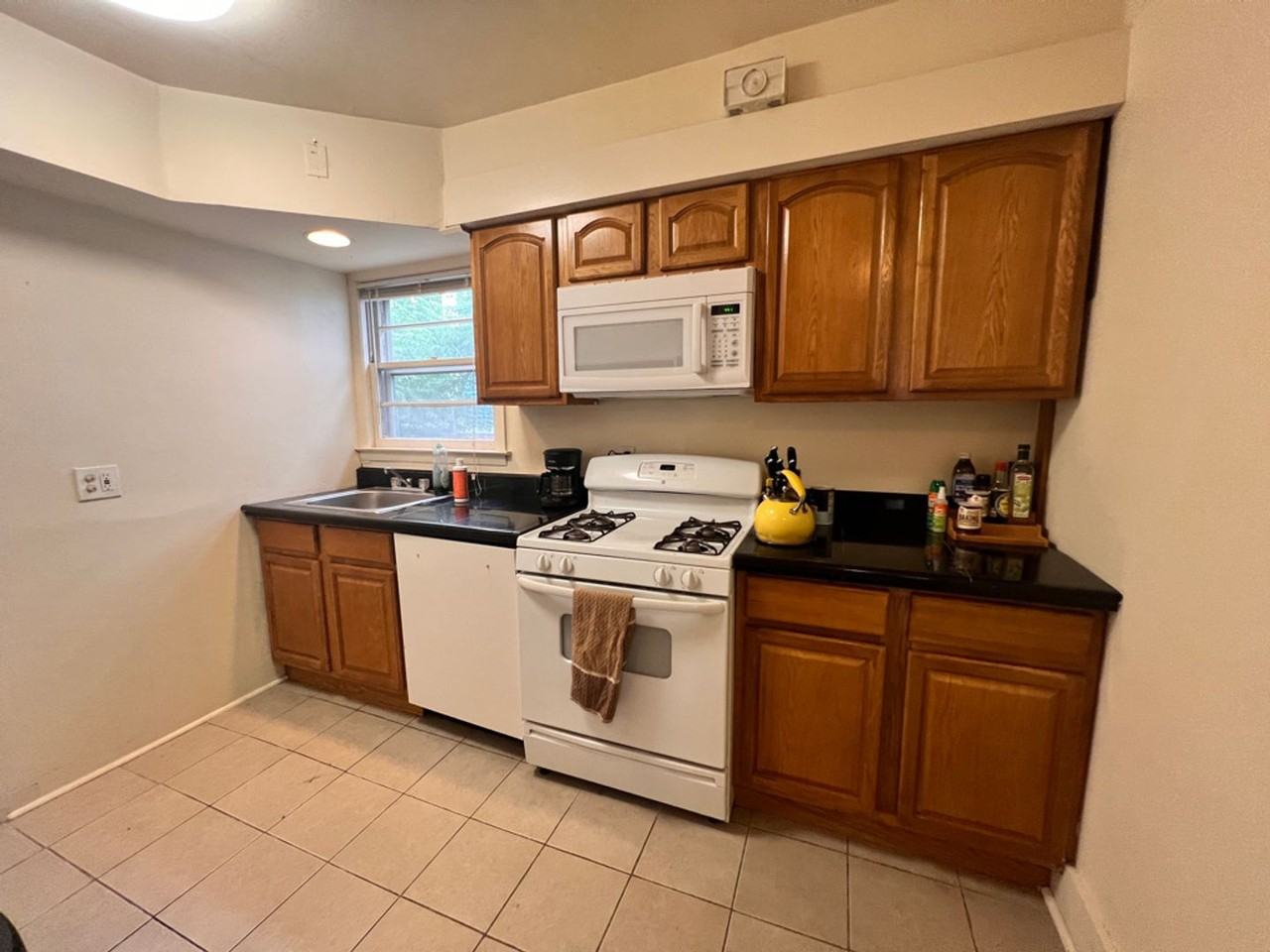 82 Mansfield Street - Photo 3 of 28