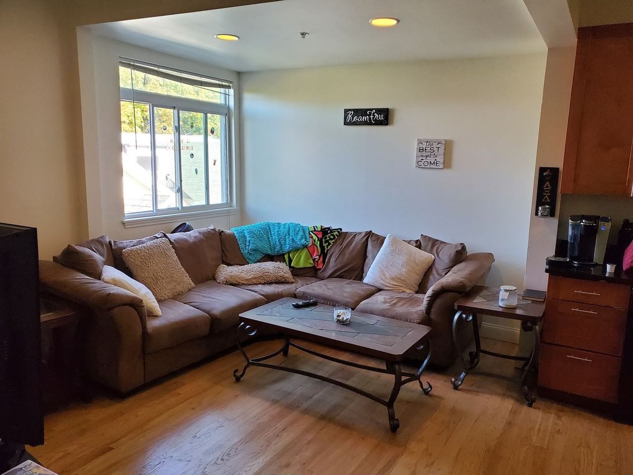 811 Madison Avenue - Photo 5 of 10