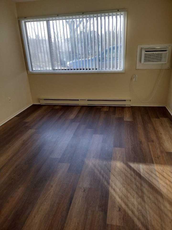 1210 Sanpat Lane - Photo 3 of 10