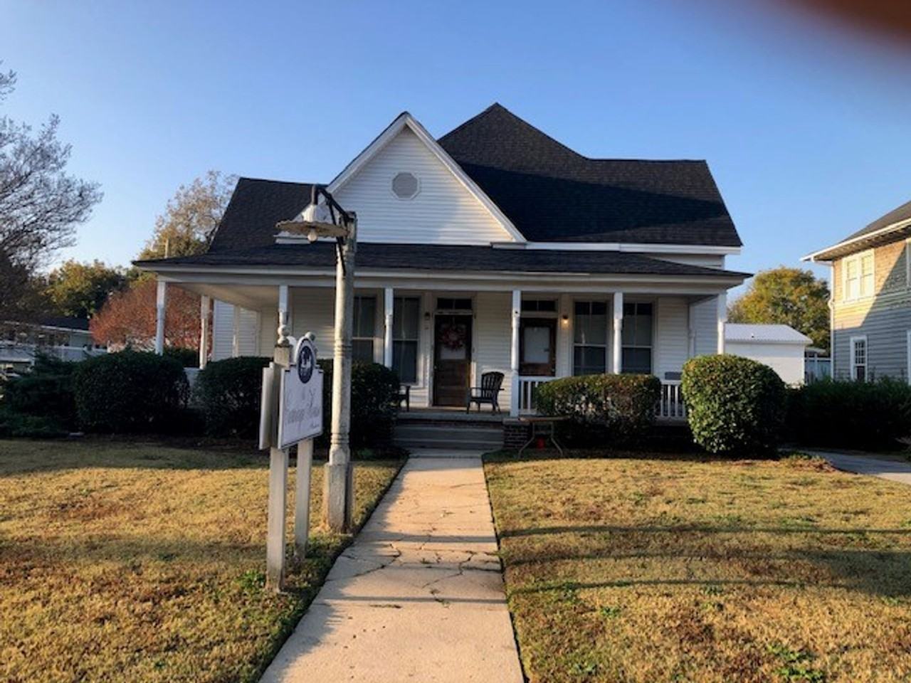 221 Hampton Ave Apartments in Greenwood, SC 29646 Zumper