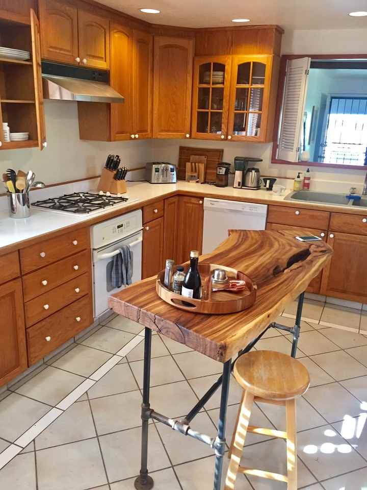 372 Auwinala Rd. - Photo 3 of 17