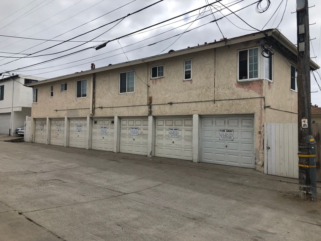 10 Units Ocean Beach... 1/2 block to beach - Photo 2 of 9