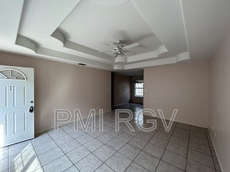 1817 Tierra Dulce Dr #2 - Photo 3 of 14
