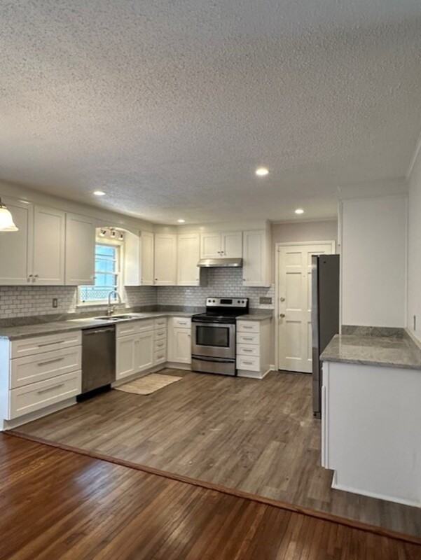 2612 Sheryl Ln - Photo 6 of 22