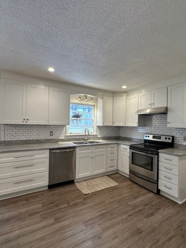 2612 Sheryl Ln - Photo 7 of 22