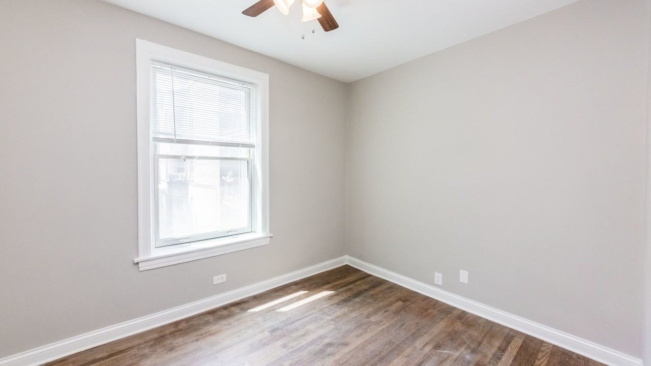 2113 W Caton St #3E - Photo 5 of 9